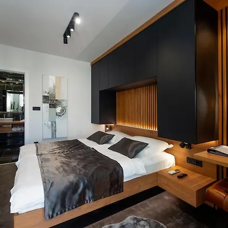 E&t - Luksuzni U Uvali Jazine, 아파트 *