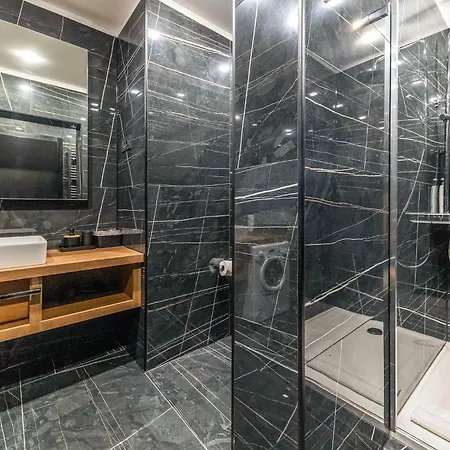 Appartamento E&t Urban Luxury Apartment, Jazine Bay - *